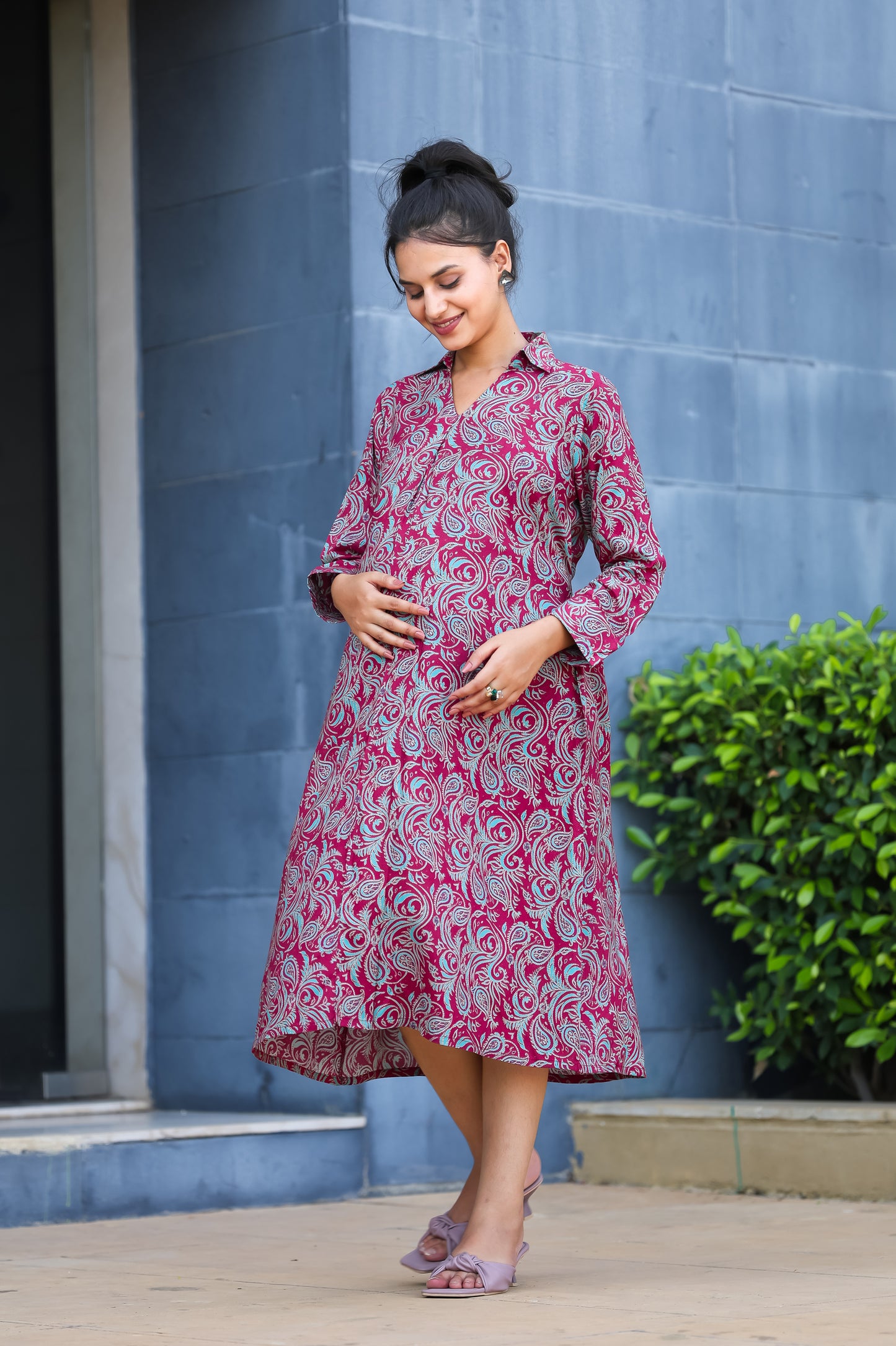 ALL OVER PEACOCK BUTTA MATERNITY DRESS