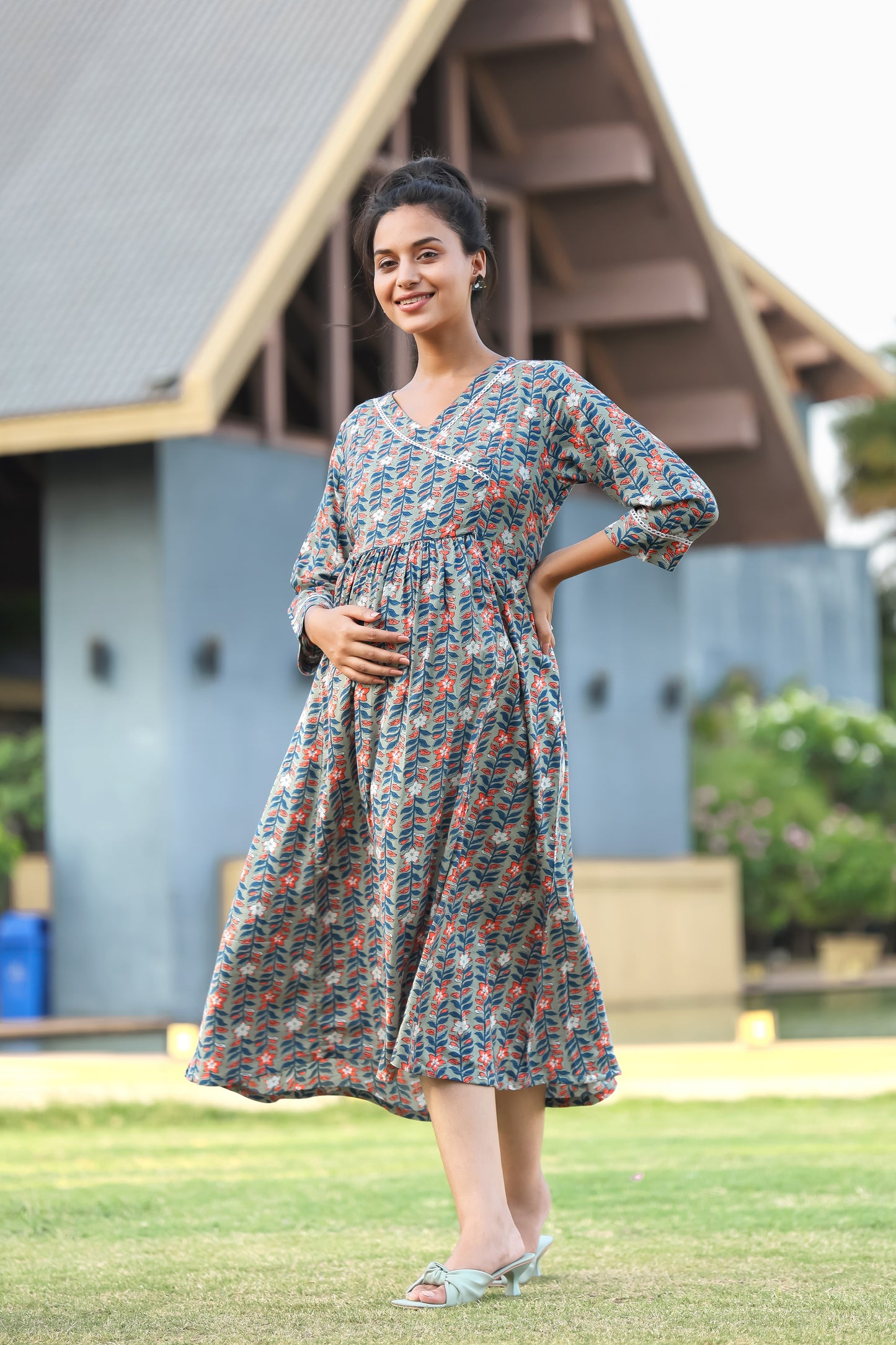 GREY PETAL LEAVES MATERNITY DRESS