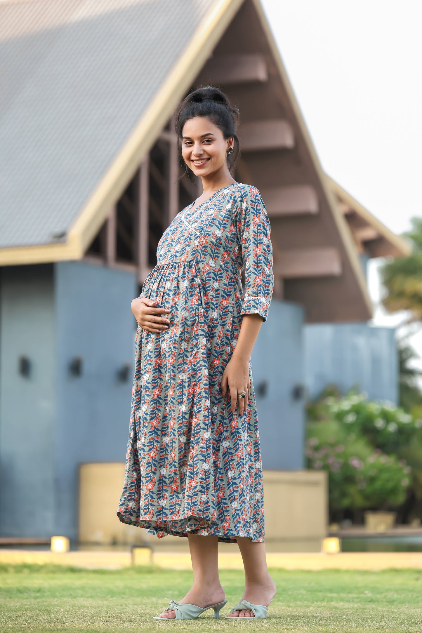 GREY PETAL LEAVES MATERNITY DRESS