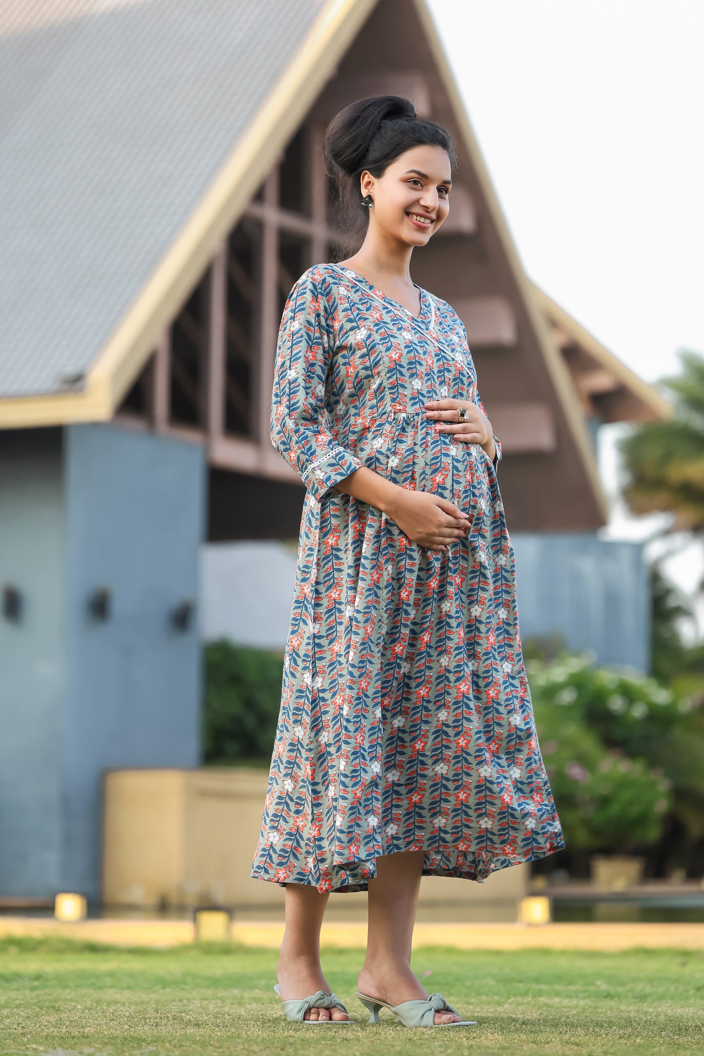 GREY PETAL LEAVES MATERNITY DRESS